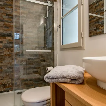 Sleeps 6 Pool Air Con Wifi *